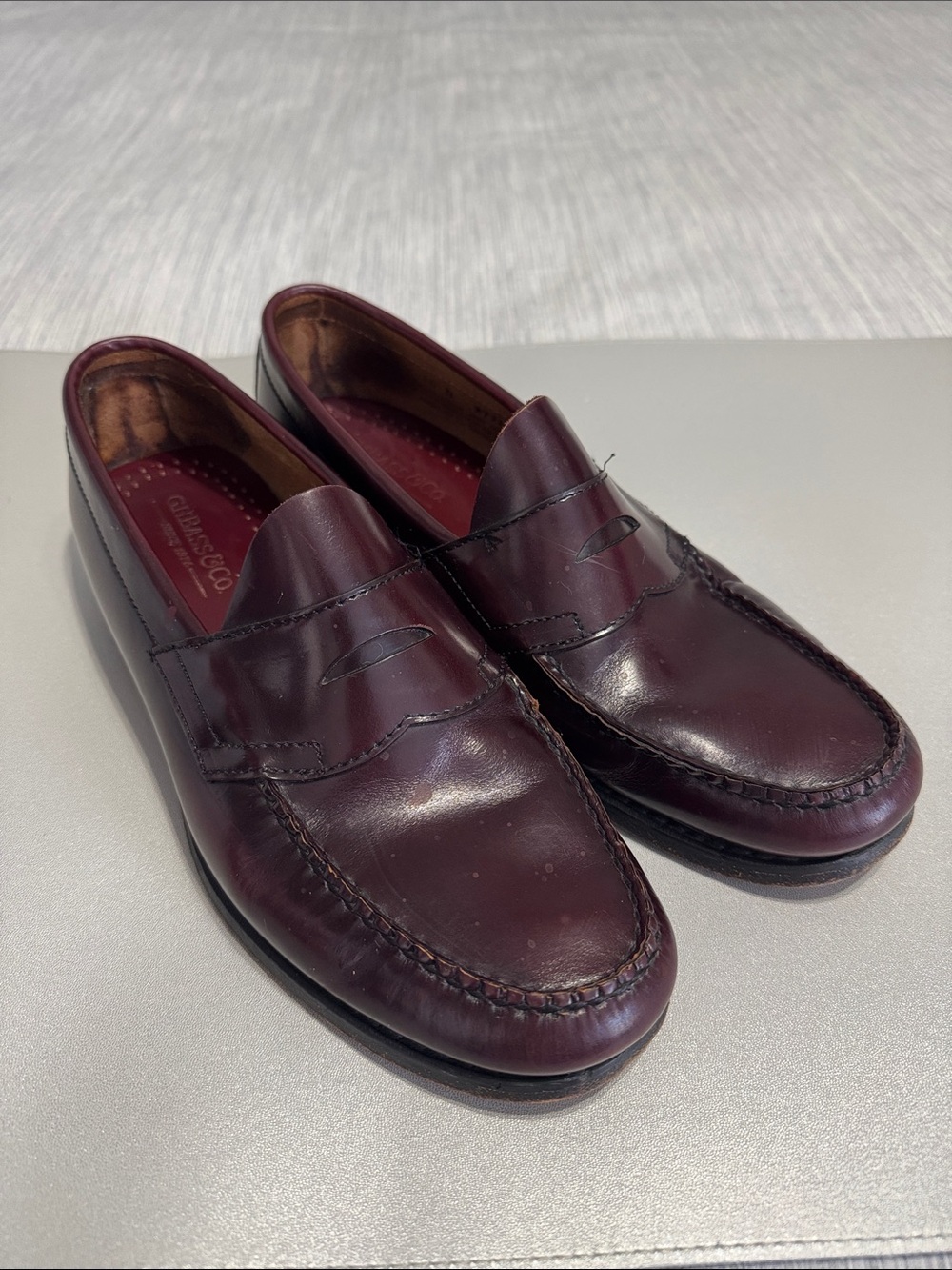 G.H. Bass Weejuns Leather Penny Loafers men’s 10 in Burgundy Oxblood